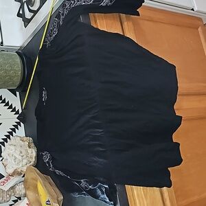 Torrid graphic sleeve v neck tunic tee boho mandala print black grey 5 5x